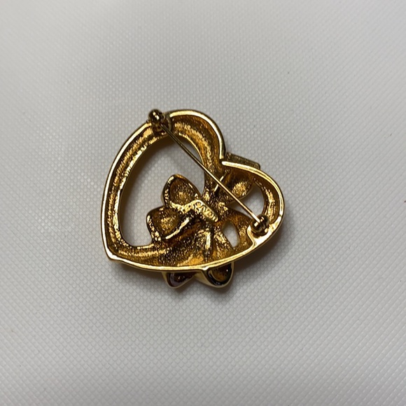 Avon Heart Brooch - Picture 2 of 3